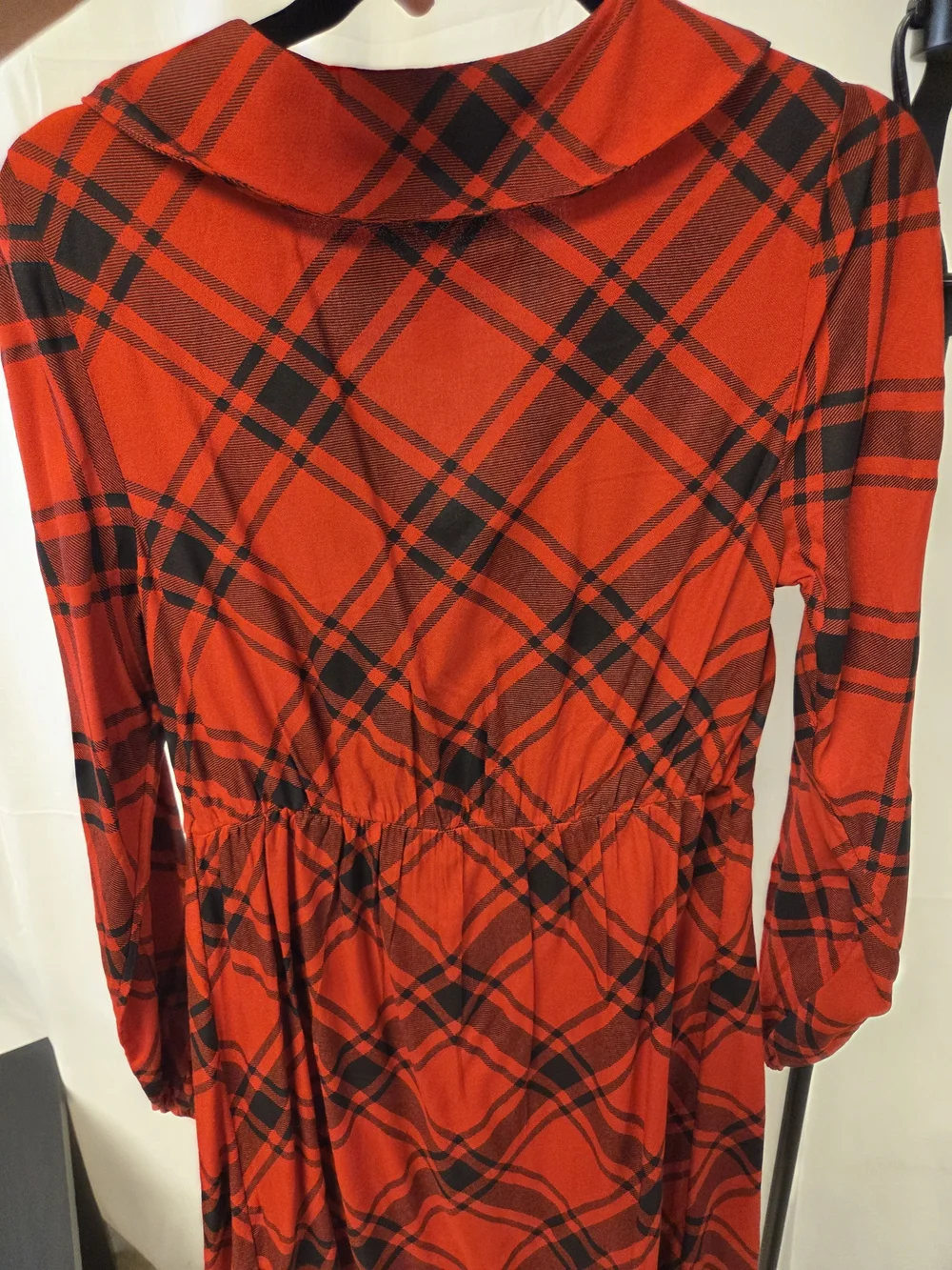 Old Navy Red and Black Plaid Tie-Neck Long Sleeve Dress Christmas